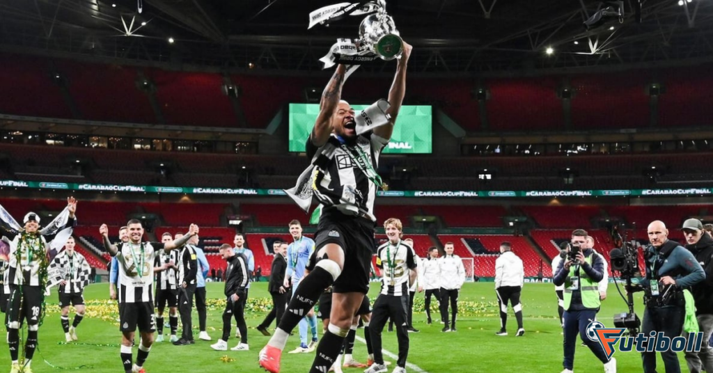 Newcastle vence Liverpool e fatura Copa da Liga 2025