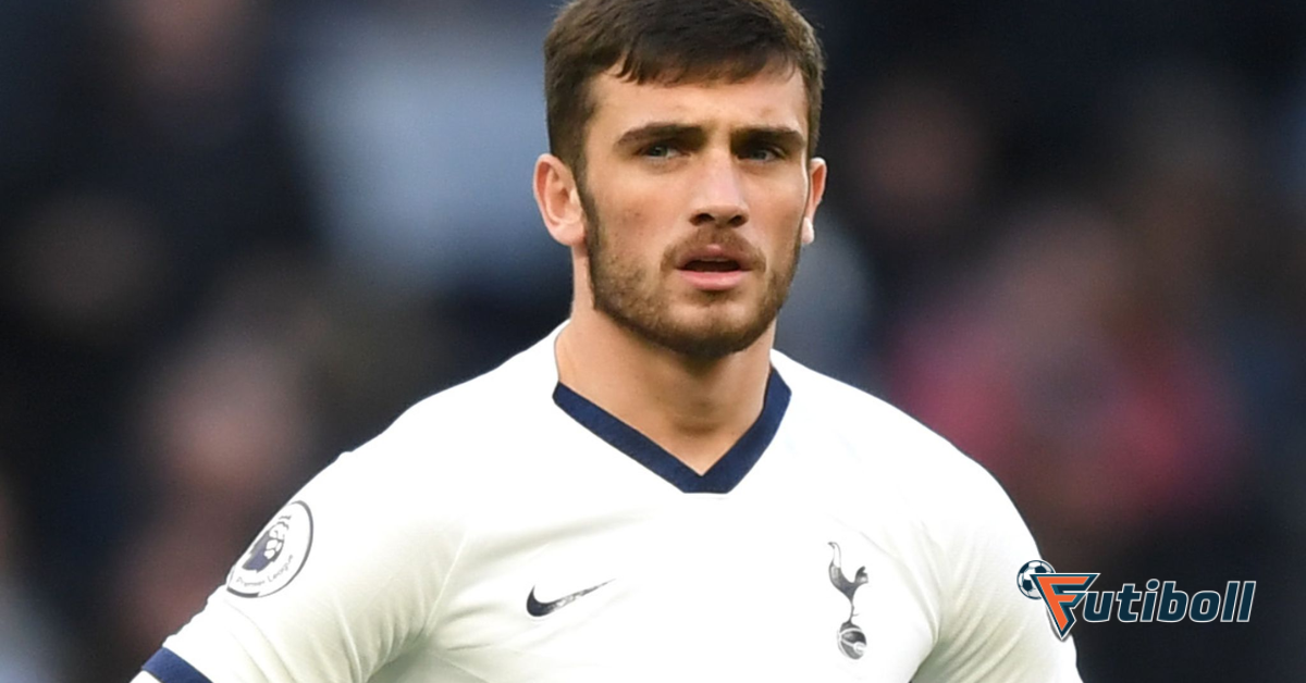 Troy Parrott: O Atacante Irlandês que Desperta Admiração no Futebol Europeu